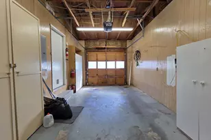 410 NW Elizabeth Ave, Winston, OR 97496 - Photo 40