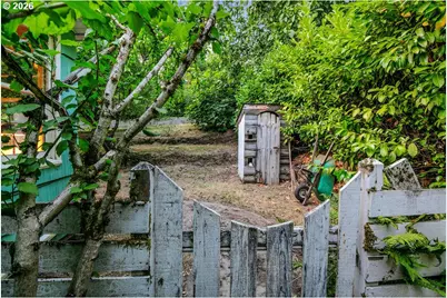 1911 SW Marigold St, Portland, OR 97219 - Photo 46