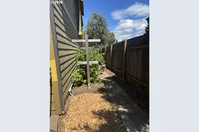 2273 June St, Hood River, OR 97031 - Photo 6