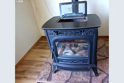 375 Jordan Creek Rd, Riddle, OR 97469 - Photo 20