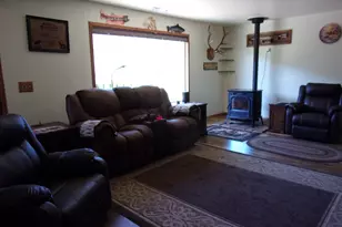 375 Jordan Creek Rd, Riddle, OR 97469 - Photo 18