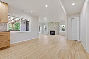 15938 SE Alder St, Portland, OR 97233 - Photo 6
