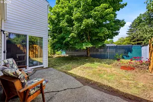 724 SE Rene Ave, Gresham, OR 97080 - Photo 28