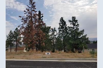 W 15th St #34, The Dalles, OR 97058 - Photo 1
