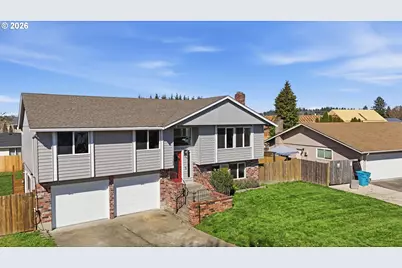 1102 NE 135th Cir, Vancouver, WA 98685 - Photo 2