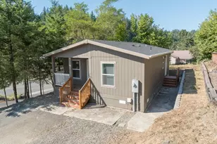 150 NW 5th St, Toledo, OR 97391 - Photo 1