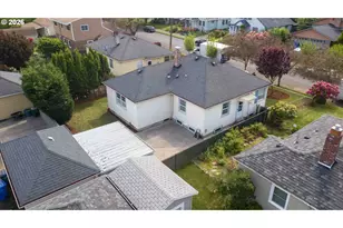 216 SE 75th Ave, Portland, OR 97215 - Photo 4