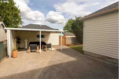 216 SE 75th Ave, Portland, OR 97215 - Photo 38