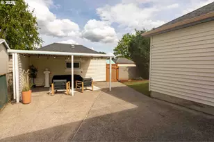 216 SE 75th Ave, Portland, OR 97215 - Photo 38