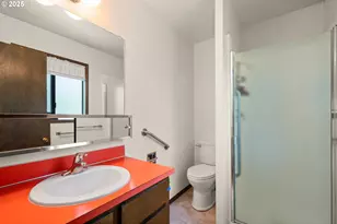 2431 W Lynnwood Dr, Longview, WA 98632 - Photo 14