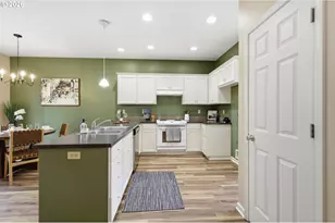 946 Nantucket Ave, Eugene, OR 97404 - Photo 18