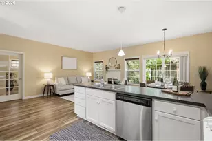 946 Nantucket Ave, Eugene, OR 97404 - Photo 16