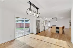 18434 Sandpiper Cir, Lake Oswego, OR 97035 - Photo 16