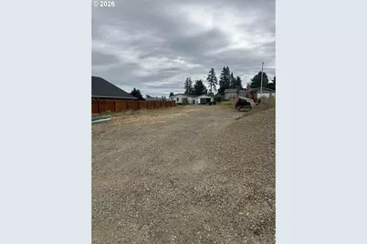 658 Boulder Loop, Creswell, OR 97426 - Photo 2