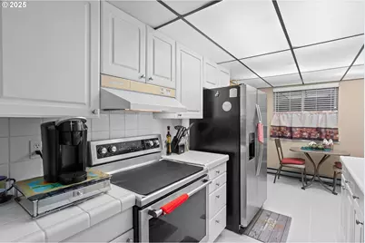 168 Oswego Summit, Lake Oswego, OR 97035 - Photo 10