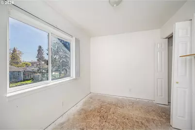 207 35th St, Springfield, OR 97478 - Photo 10