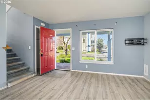 207 35th St, Springfield, OR 97478 - Photo 2