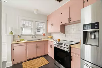 6354 N Greeley Ave, Portland, OR 97217 - Photo 12