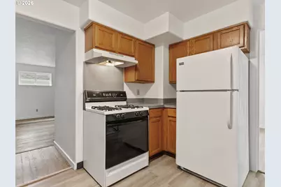 8635 NE Skidmore St, Portland, OR 97220 - Photo 16