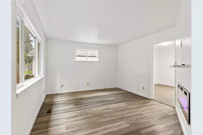 8635 NE Skidmore St, Portland, OR 97220 - Photo 8