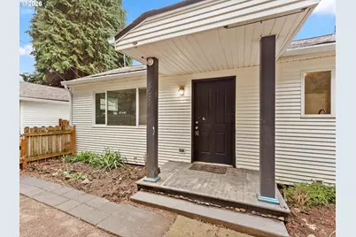 8635 NE Skidmore St, Portland, OR 97220 - Photo 6