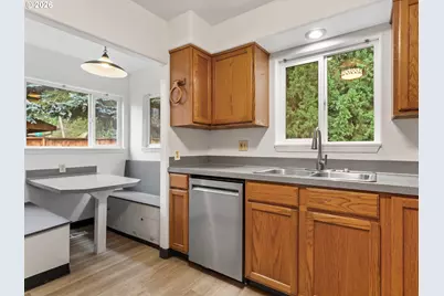 8635 NE Skidmore St, Portland, OR 97220 - Photo 14