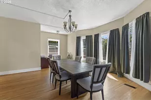 2124 NE 9th Ave, Portland, OR 97212 - Photo 8