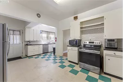 2124 NE 9th Ave, Portland, OR 97212 - Photo 12