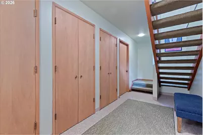 999 NE 169th Dr, Portland, OR 97230 - Photo 26