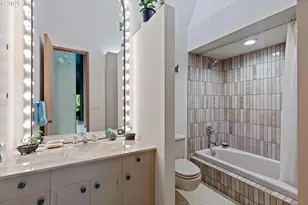 999 NE 169th Dr, Portland, OR 97230 - Photo 24
