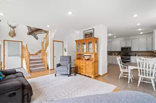 325 SE 9th Dr, Hermiston, OR 97838 - Photo 6