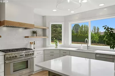 20220 SW Nancy Ln, Beaverton, OR 97007 - Photo 16
