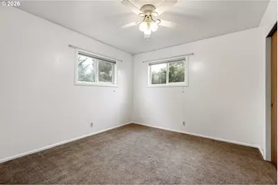 485 S 46th St, Springfield, OR 97478 - Photo 18