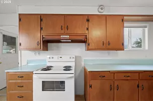 485 S 46th St, Springfield, OR 97478 - Photo 24