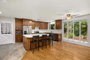 1022 SE Dogwood Ln, Milwaukie, OR 97267 - Photo 10