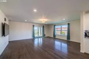 937 Carter St SW, Bandon, OR 97411 - Photo 6