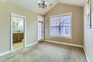 343 NE Bryant St, Portland, OR 97211 - Photo 16