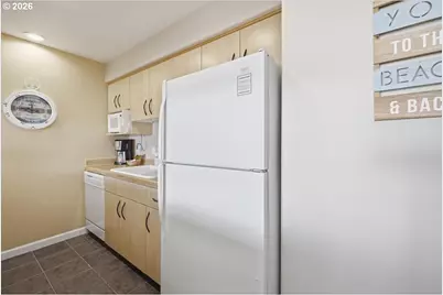 890 SE Bay Blvd #317, Newport, OR 97365 - Photo 12