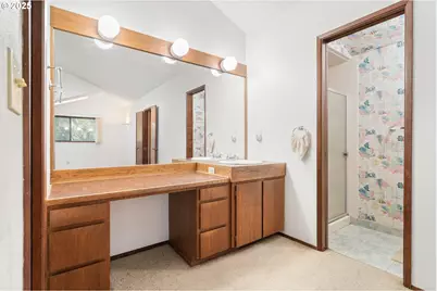 9411 SW 62nd Dr, Portland, OR 97219 - Photo 32