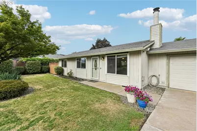 546 SE Paropa Pl, Gresham, OR 97080 - Photo 4