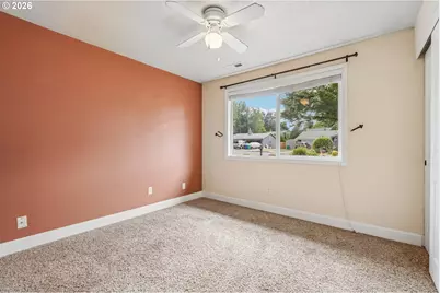 546 SE Paropa Pl, Gresham, OR 97080 - Photo 14