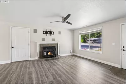 546 SE Paropa Pl, Gresham, OR 97080 - Photo 8