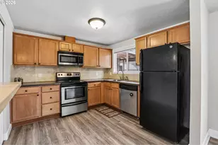546 SE Paropa Pl, Gresham, OR 97080 - Photo 14