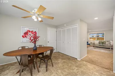 933 S 44th St, Springfield, OR 97478 - Photo 14