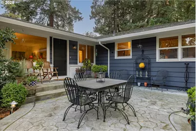 675 10th St, Lake Oswego, OR 97034 - Photo 2