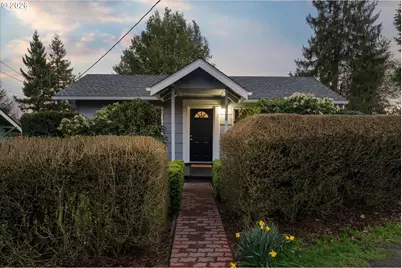 2668 SW Hume Ct, Portland, OR 97219 - Photo 1