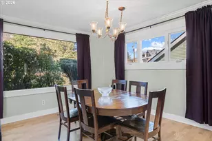 2668 SW Hume Ct, Portland, OR 97219 - Photo 10