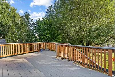 2668 SW Hume Ct, Portland, OR 97219 - Photo 24