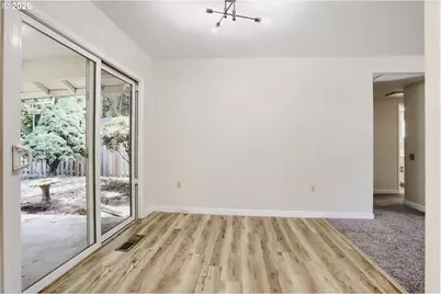 11940 SW King James Pl, King City, OR 97224 - Photo 8