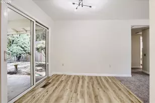 11940 SW King James Pl, King City, OR 97224 - Photo 8